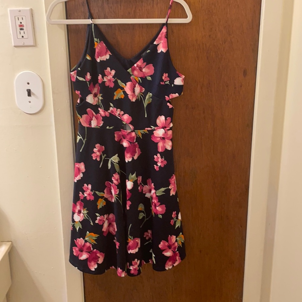 Navy floral dress (perfect for a wedding)